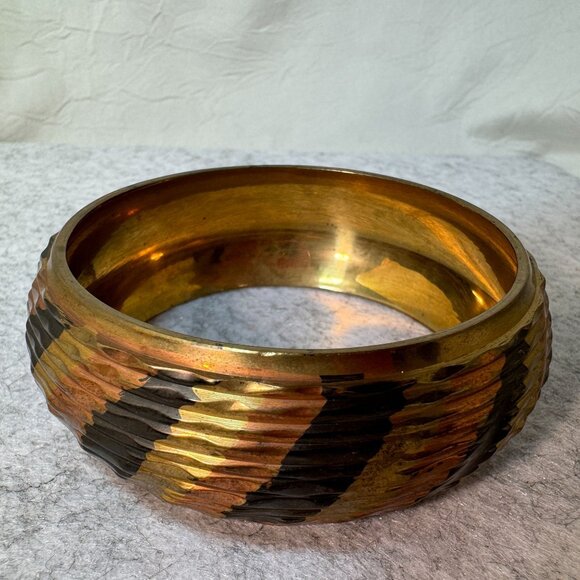 Vintage 70's Brass & Copper Bangle Bracelet With Textured Design Retro - Picture 7 of 9